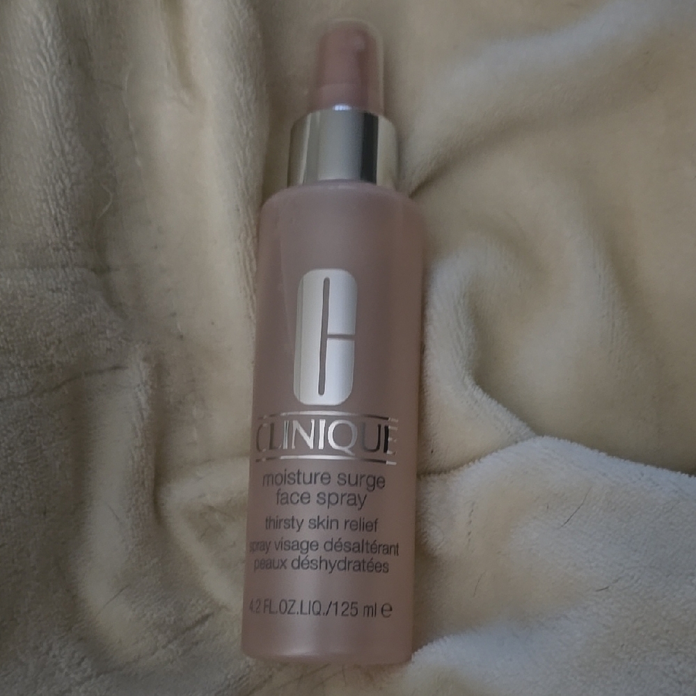 Clinique Moisture Surge Face Spray - Pink